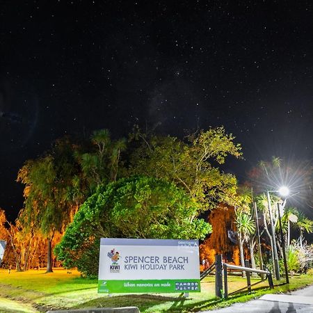Spencer Beach Top 10 Holiday Park Christchurch Exterior photo
