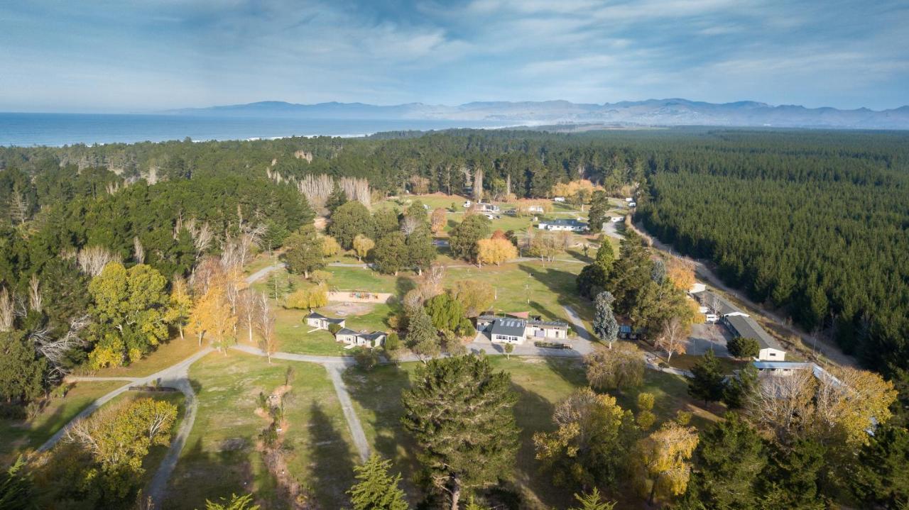 Spencer Beach Top 10 Holiday Park Christchurch Exterior photo