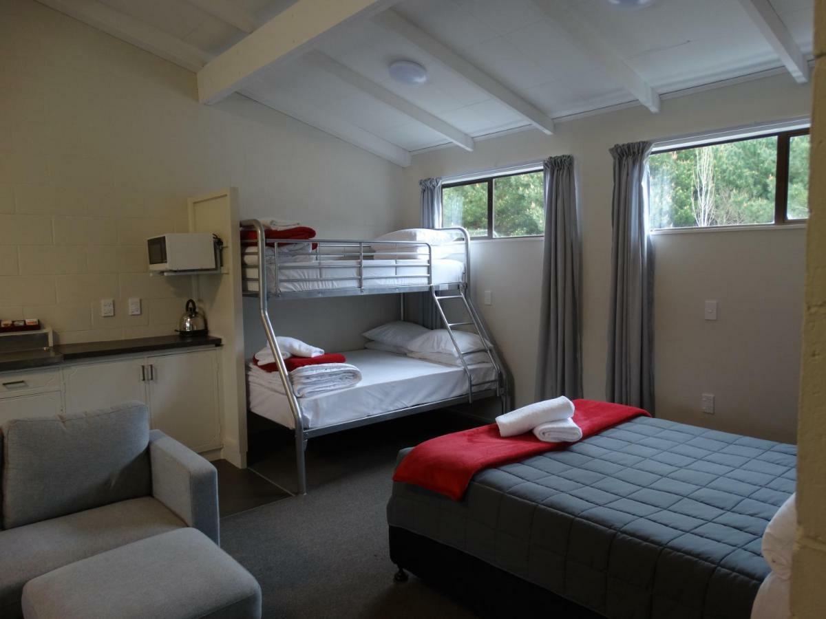Spencer Beach Top 10 Holiday Park Christchurch Exterior photo
